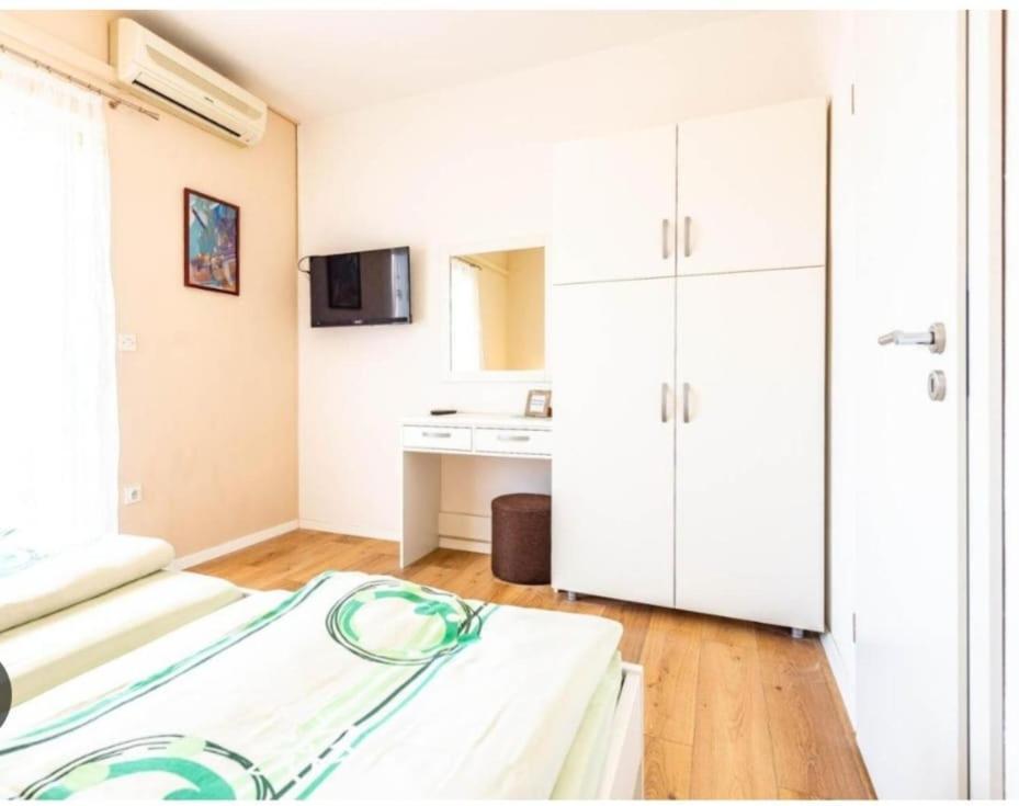 Apartments Niko Novalja Ngoại thất bức ảnh